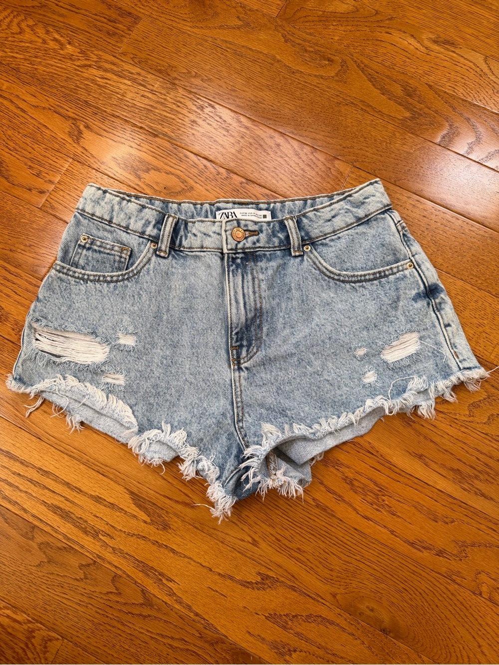 Zara Light Wash Distressed Denim Shorts